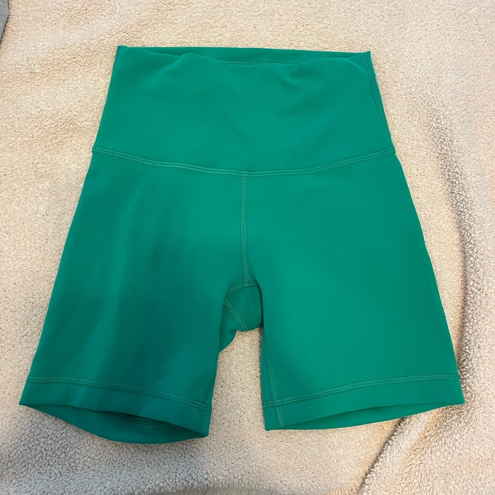Lululemon Wunder Train High Rise Short 6”